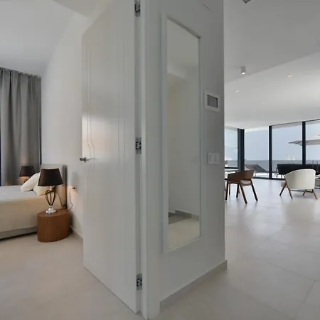 Casa Adosada En Melior Hills 4*